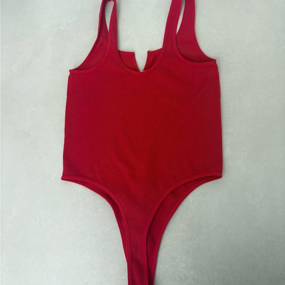 Bozzolo Red Ribbed Tank Top - Picture 5 of 7